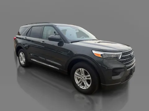 Another view of 2023 Ford Explorer XLT 4WD for sale in St. Louis, MO at 5 Star Auto Plaza - St. Louis