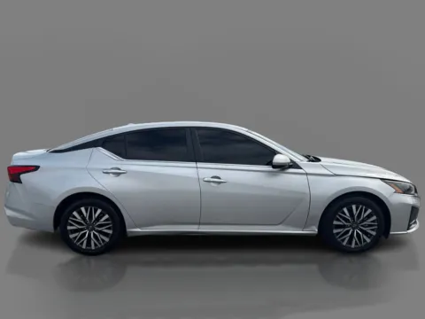 More photos of 2023 Nissan Altima 2.5 SV Sedan at 5 Star Auto Plaza - St. Louis, MO