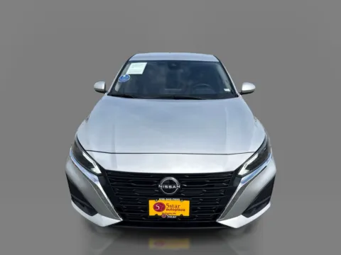 Photos of 2023 Nissan Altima 2.5 SV Sedan for sale in St. Louis, MO at 5 Star Auto Plaza - St. Louis