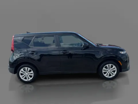More photos of 2022 Kia Soul LX IVT at 5 Star Auto Plaza - St. Louis, MO