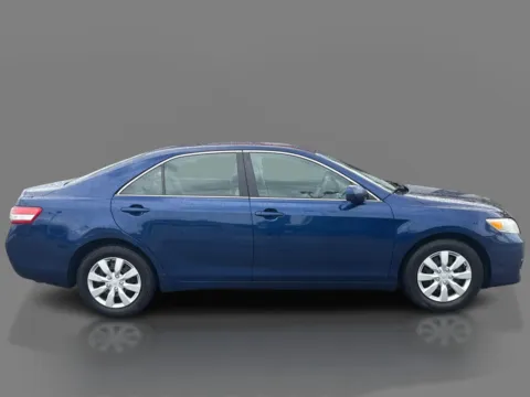 More photos of 2011 Toyota Camry 4d Sedan LE Auto at 5 Star Auto Plaza - St. Louis, MO