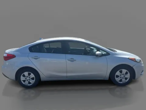 More photos of 2016 Kia Forte 4d Sedan LX Popular at 5 Star Auto Plaza - St. Louis, MO