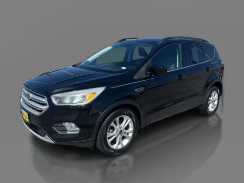 Black 2018 Ford Escape 4d SUV FWD SE for sale in St. Louis, MO