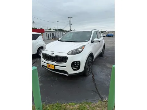 White 2018 Kia Sportage 4d SUV FWD EX for sale in St. Louis, MO