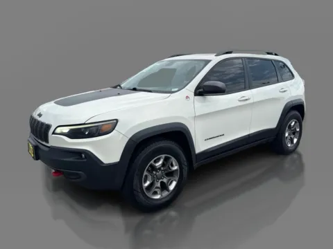 White 2019 Jeep Cherokee 4d SUV 4WD Trailhawk 3.2L for sale in St. Louis, MO
