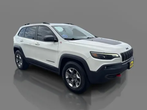 Another view of 2019 Jeep Cherokee 4d SUV 4WD Trailhawk 3.2L for sale in St. Louis, MO at 5 Star Auto Plaza - St. Louis