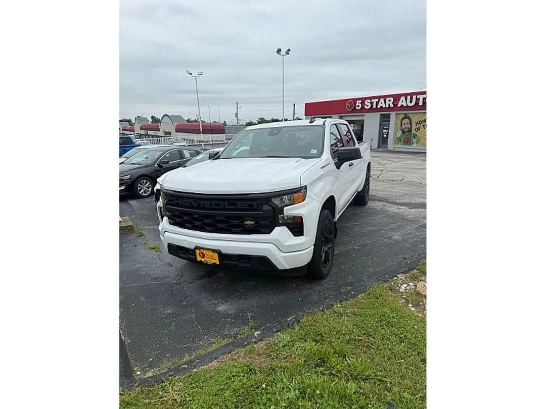 2024 Chevrolet Silverado 1500 Crew Cab 147" Custom for sale in St. Louis, MO