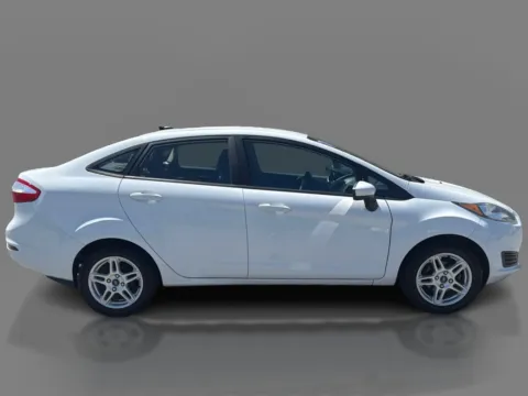 More photos of 2018 Ford Fiesta 4d Sedan SE at 5 Star Auto Plaza - St. Louis, MO
