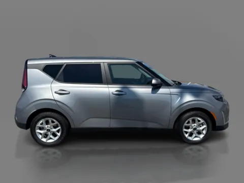 More photos of 2025 Kia Soul LX IVT at 5 Star Auto Plaza - St. Louis, MO