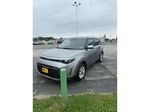 Gray 2025 Kia Soul LX IVT for sale in St. Louis, MO