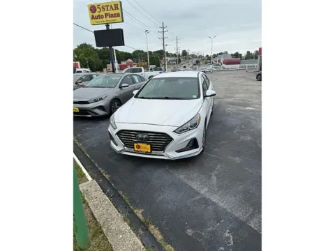 Black 2018 Hyundai Sonata 4d Sedan SEL for sale in St. Louis, MO