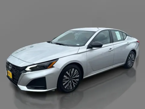 Silver 2025 Nissan Altima SV FWD for sale in St. Louis, MO