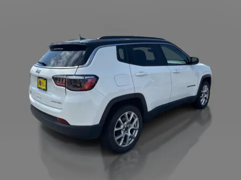 More photos of 2025 Jeep Compass Limited 4x4 at 5 Star Auto Plaza - St. Louis, MO