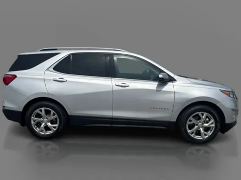 More photos of 2019 Chevrolet Equinox 4d SUV FWD LT w/2LT at 5 Star Auto Plaza - St. Louis, MO