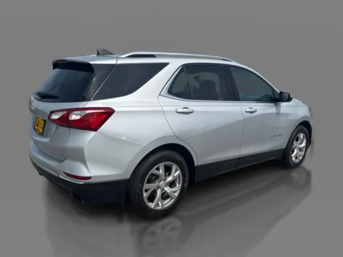More photos of 2019 Chevrolet Equinox 4d SUV FWD LT w/2LT at 5 Star Auto Plaza - St. Louis, MO