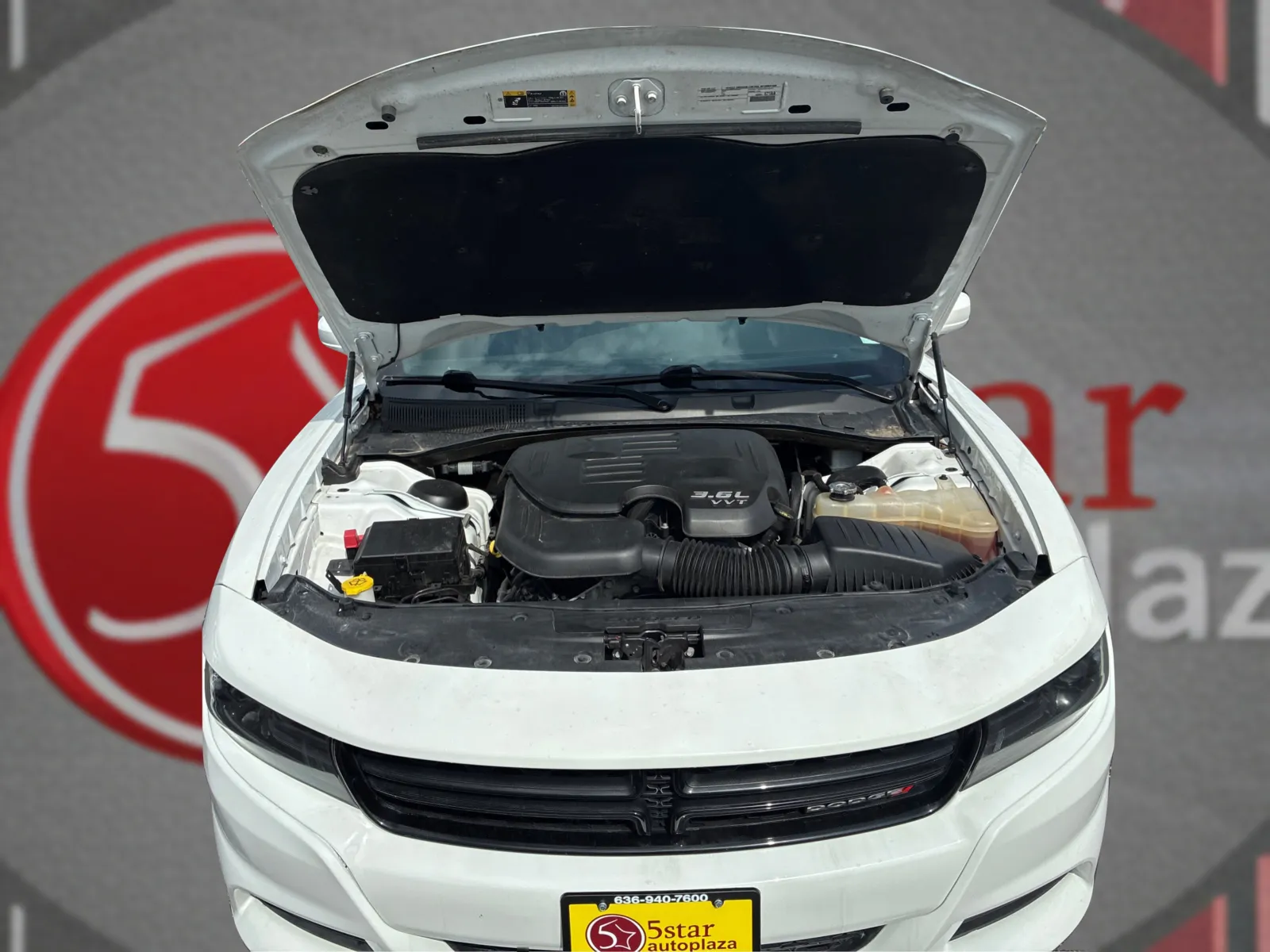 Dodge Charger photo 11