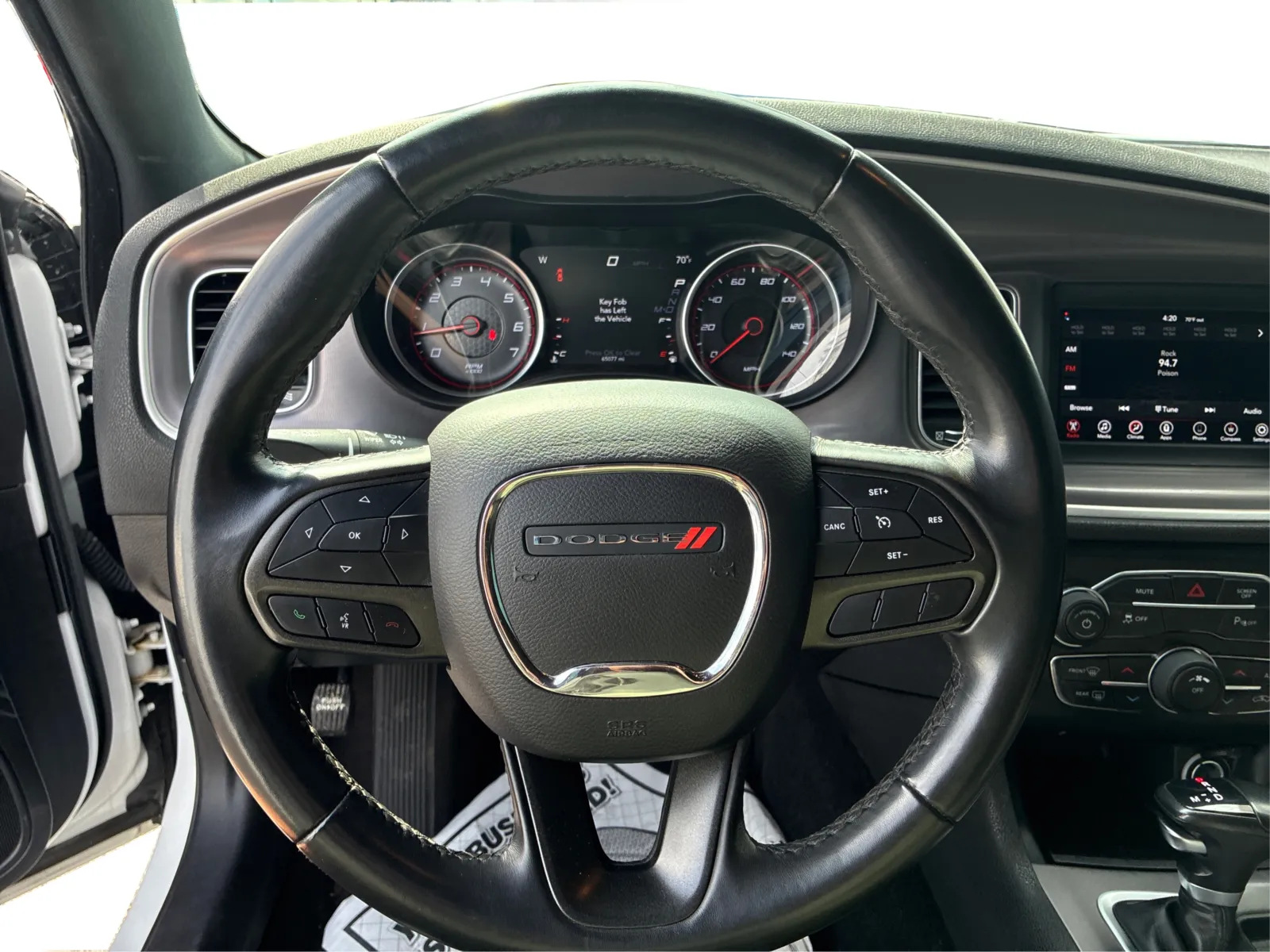 Dodge Charger photo 17