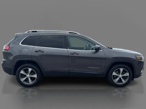 More photos of 2019 Jeep Cherokee 4d SUV 4WD Limited 2.0L Turbo at 5 Star Auto Plaza - St. Louis, MO