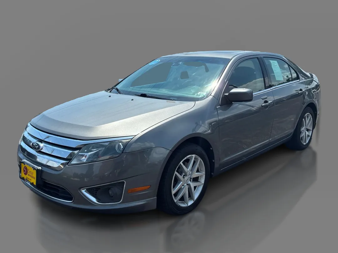 Silver 2012 Ford Fusion 4d Sedan SEL for sale in St. Louis, MO