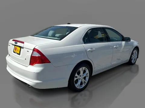 More photos of 2012 Ford Fusion 4d Sedan SE at 5 Star Auto Plaza - St. Louis, MO