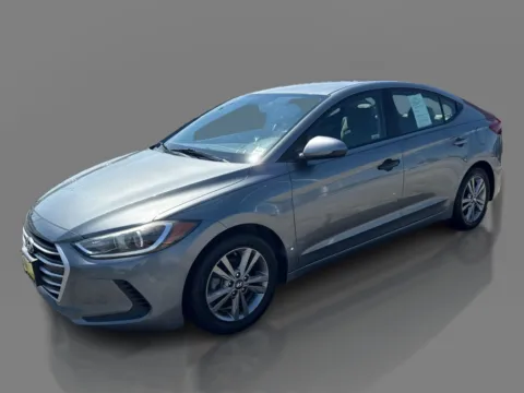 Gray 2018 Hyundai Elantra 4d Sedan SE Auto for sale in St. Louis, MO