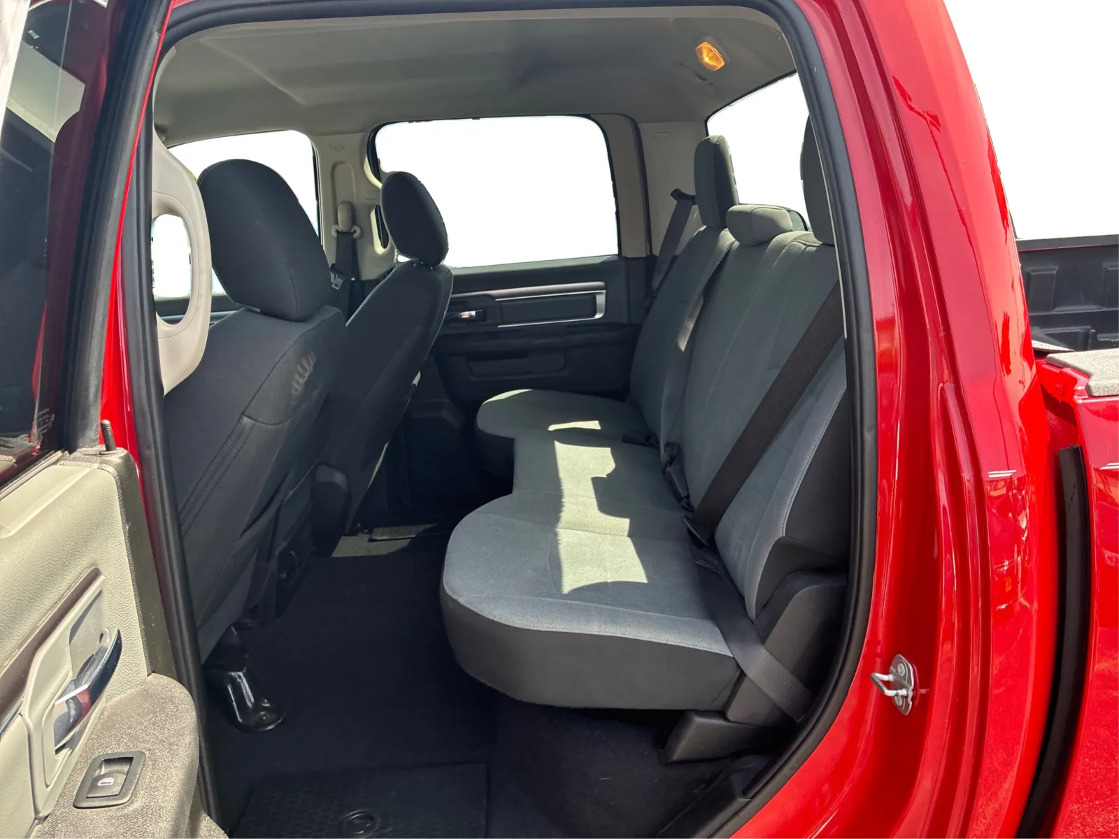 Ram 1500 photo 10