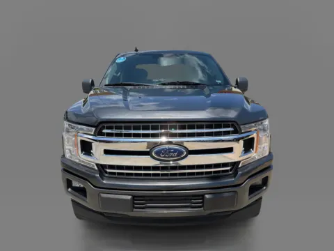 Photos of 2020 Ford F-150 SuperCrew XLT 5 1/2 for sale in St. Louis, MO at 5 Star Auto Plaza - St. Louis