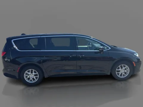 More photos of 2024 Chrysler Pacifica Touring L FWD at 5 Star Auto Plaza - St. Louis, MO