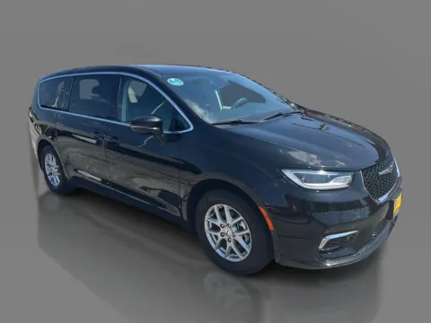 Another view of 2024 Chrysler Pacifica Touring L FWD for sale in St. Louis, MO at 5 Star Auto Plaza - St. Louis