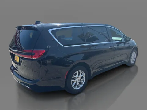 More photos of 2024 Chrysler Pacifica Touring L FWD at 5 Star Auto Plaza - St. Louis, MO