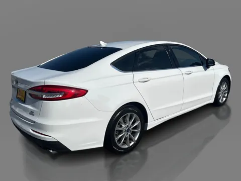 More photos of 2020 Ford Fusion 4d Sedan FWD SE 1.5L EcoBoost at 5 Star Auto Plaza - St. Louis, MO