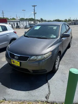 Photos of 2013 Kia Forte 4d Sedan EX for sale in St. Louis, MO at 5 Star Auto Plaza - St. Louis