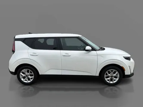 More photos of 2024 Kia Soul LX IVT at 5 Star Auto Plaza - St. Louis, MO