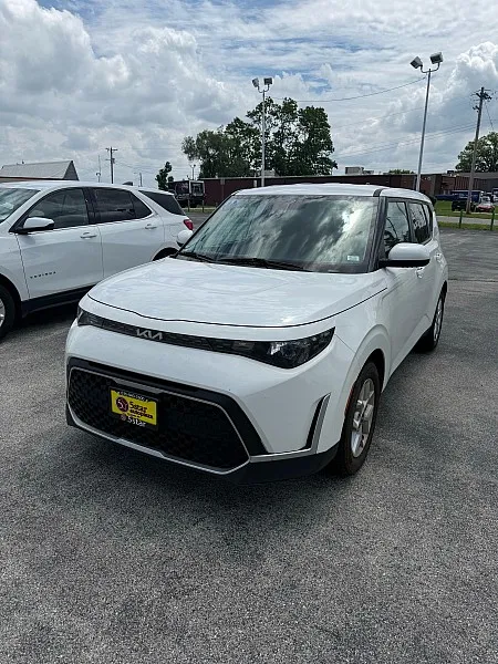 2024 Kia Soul LX IVT