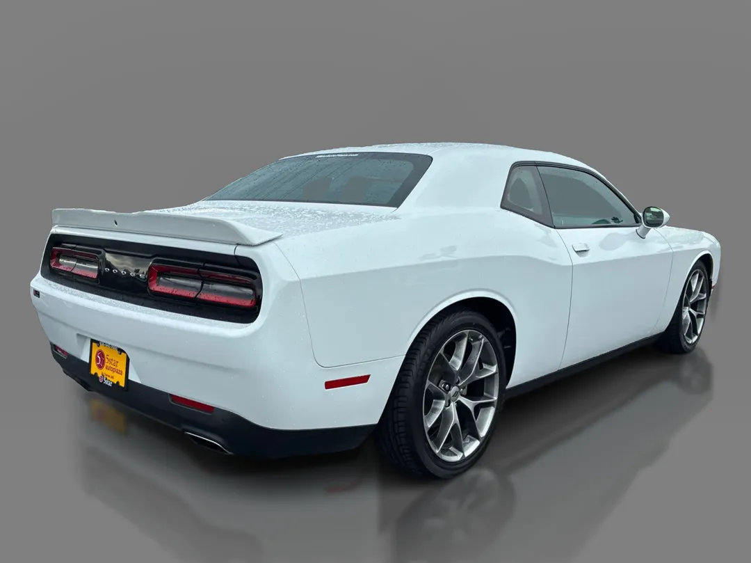 Dodge Challenger photo 5