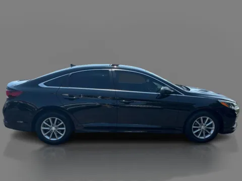 More photos of 2019 Hyundai Sonata 4d Sedan SE at 5 Star Auto Plaza - St. Louis, MO