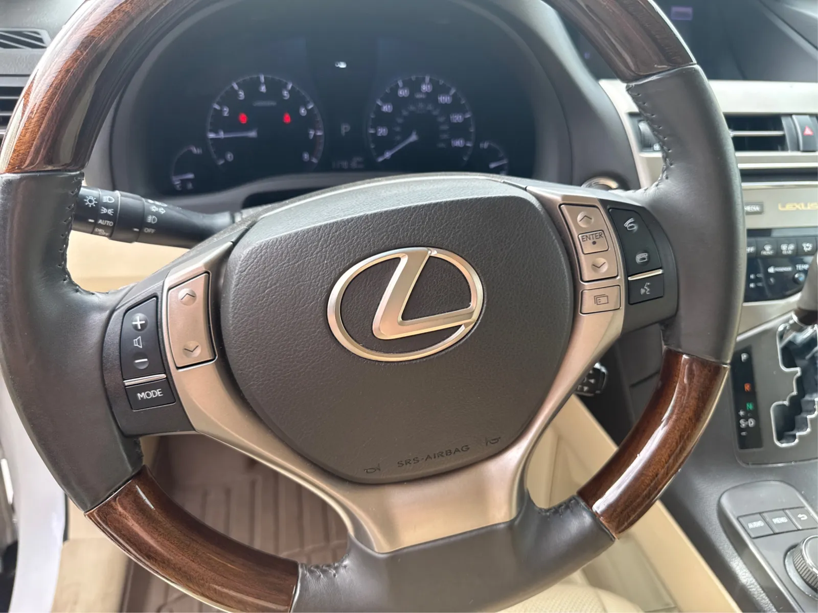 Lexus RX photo 15
