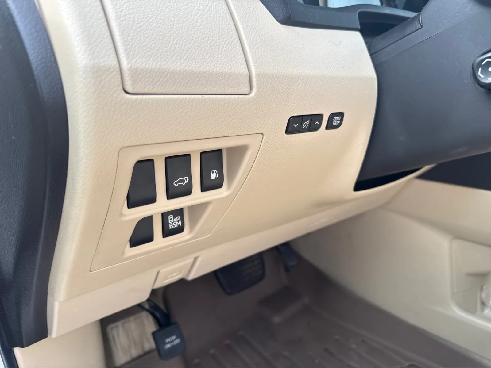 Lexus RX photo 16