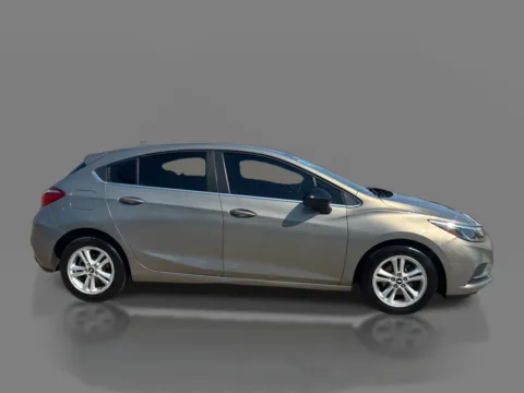More photos of 2018 Chevrolet Cruze 4d Hatchback LT Auto at 5 Star Auto Plaza - St. Louis, MO