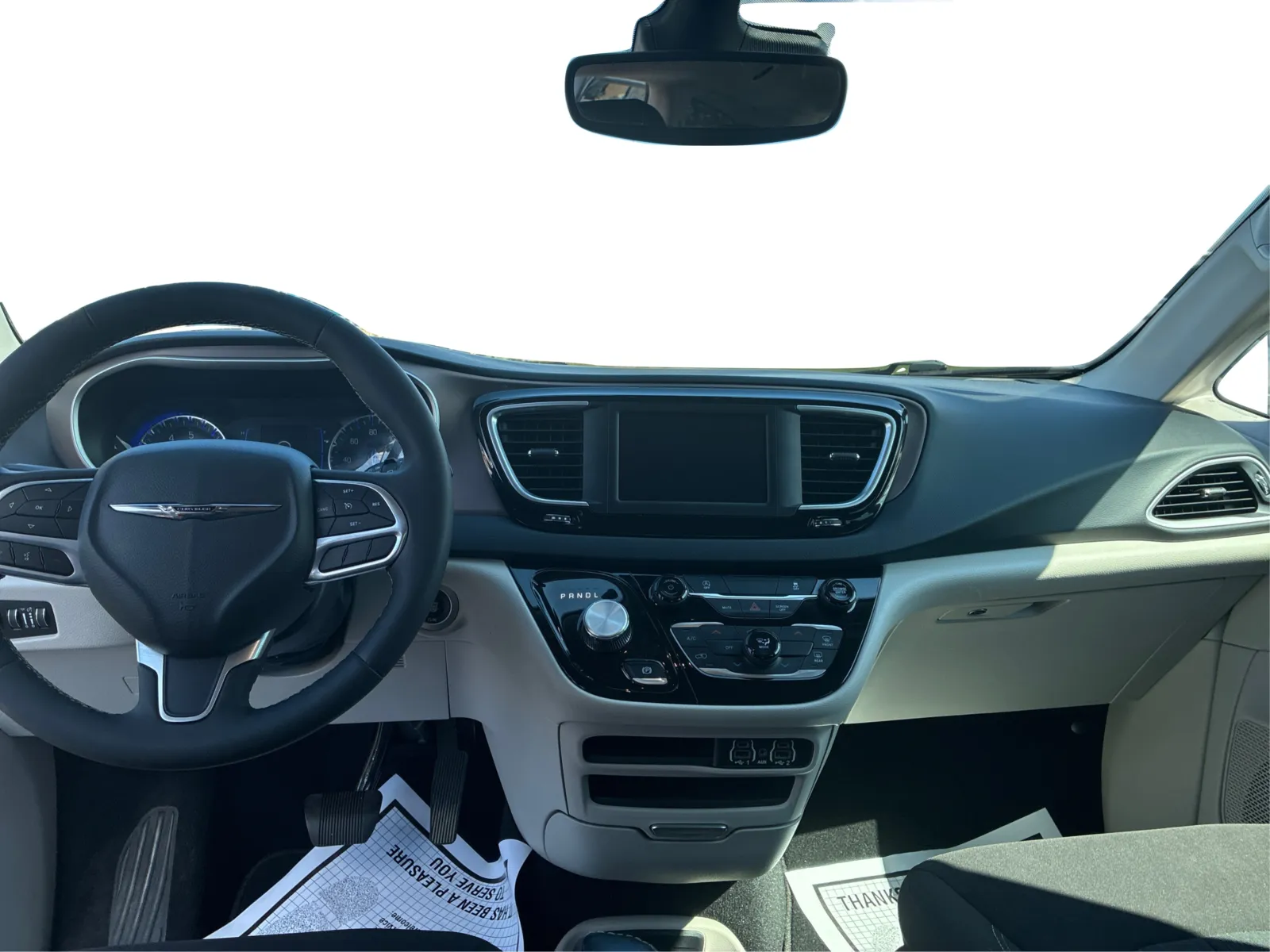 Chrysler Voyager photo 16