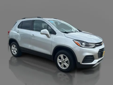 Another view of 2020 Chevrolet Trax 4d SUV AWD LT for sale in St. Louis, MO at 5 Star Auto Plaza - St. Louis