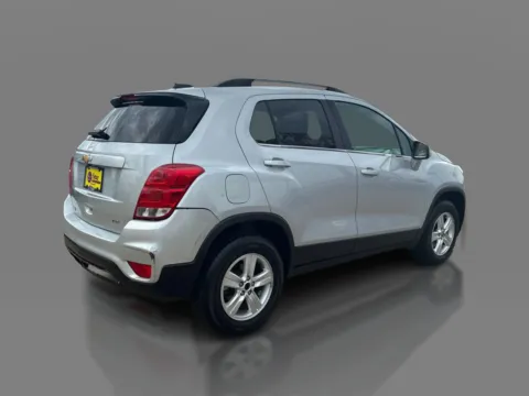 More photos of 2020 Chevrolet Trax 4d SUV AWD LT at 5 Star Auto Plaza - St. Louis, MO