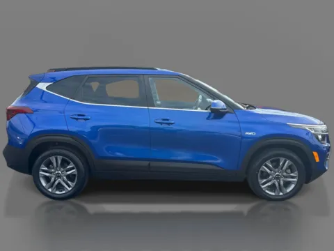 More photos of 2021 Kia Seltos 4d SUV AWD S at 5 Star Auto Plaza - St. Louis, MO