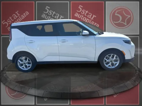 More photos of 2023 Kia Soul LX IVT at 5 Star Auto Plaza - St. Louis, MO