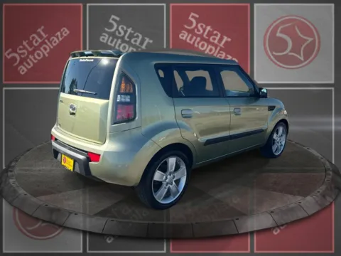 More photos of 2010 Kia Soul 4d Hatchback ! Auto at 5 Star Auto Plaza - St. Louis, MO