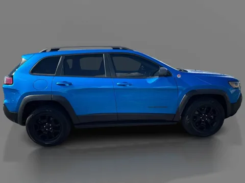 More photos of 2021 Jeep Cherokee Trailhawk 4x4 at 5 Star Auto Plaza - St. Louis, MO