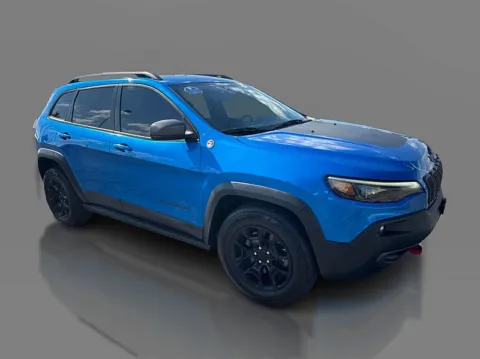 Another view of 2021 Jeep Cherokee Trailhawk 4x4 for sale in St. Louis, MO at 5 Star Auto Plaza - St. Louis