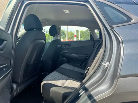 More photos of 2021 Hyundai Kona SE Auto FWD at 5 Star Auto Plaza - St. Louis, MO