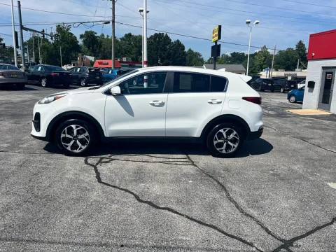 Photos of 2020 Kia Sportage 4d SUV FWD LX for sale in St. Louis, MO at 5 Star Auto Plaza - St. Louis