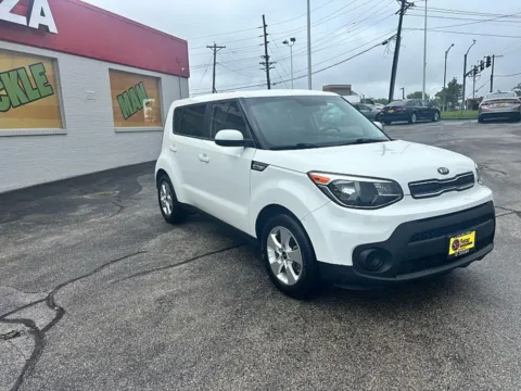 Photos of 2019 Kia Soul 4d Hatchback Auto for sale in St. Louis, MO at 5 Star Auto Plaza - St. Louis